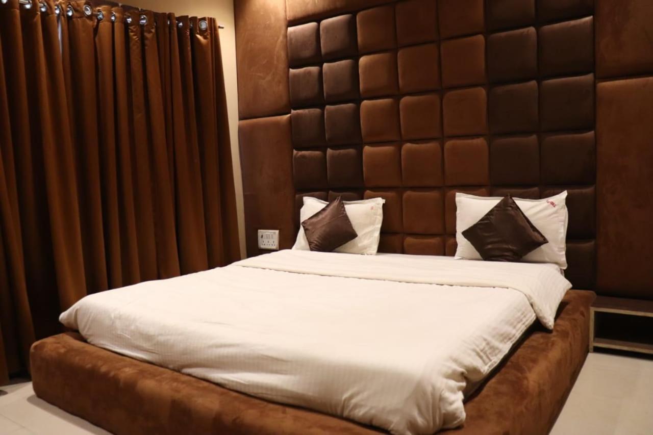 Trident Villas & Holidays อิกัตปุรี ภายนอก รูปภาพ