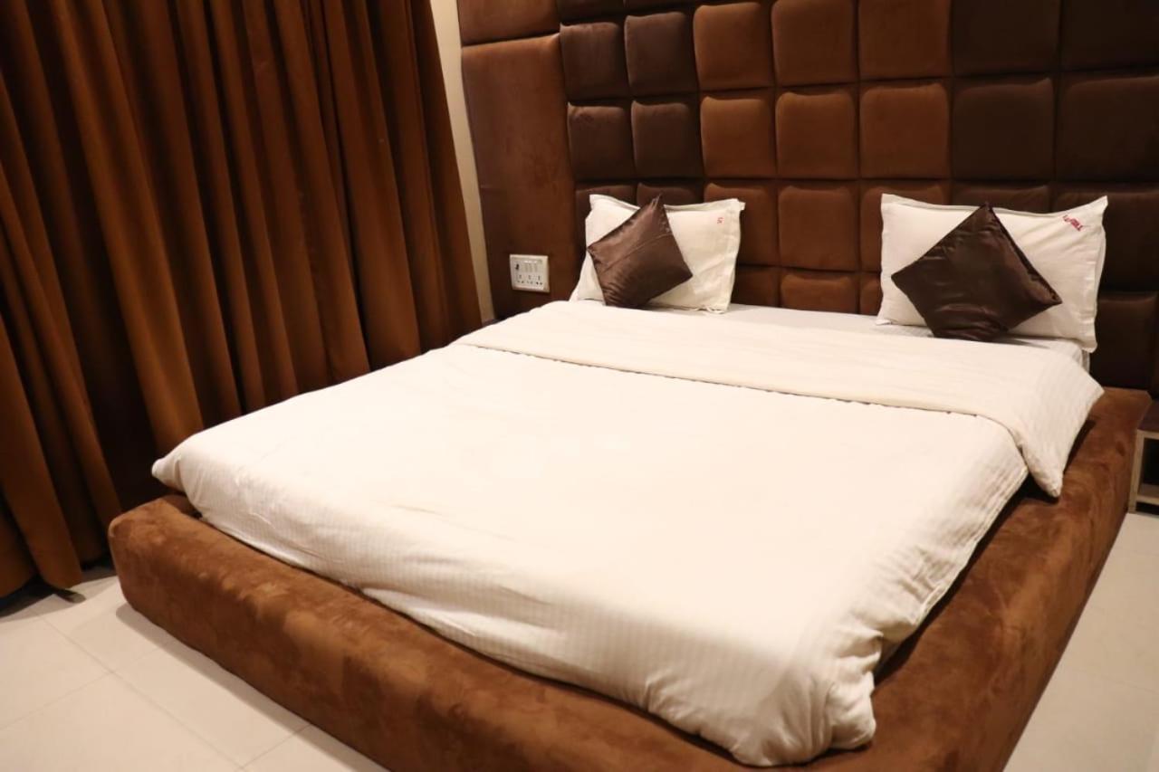 Trident Villas & Holidays อิกัตปุรี ภายนอก รูปภาพ