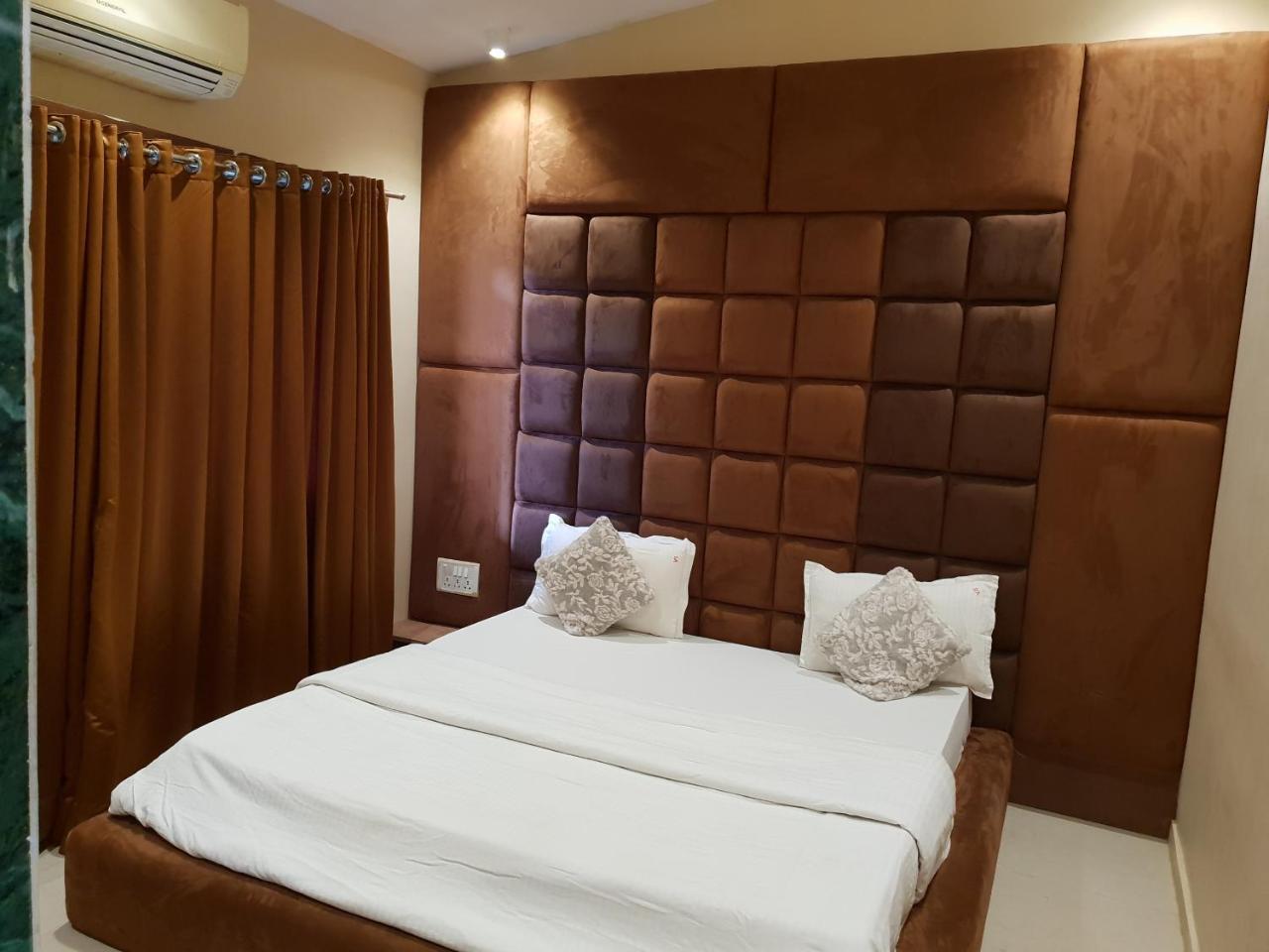 Trident Villas & Holidays อิกัตปุรี ภายนอก รูปภาพ
